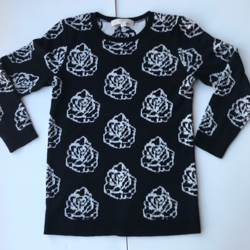 Ann Taylor Loft Sweater XS